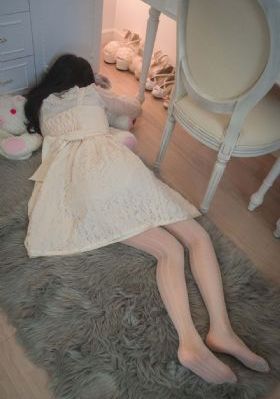 亚洲国产精品9799545码_十万网红美女美酱