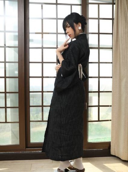 国产玩弄老太婆_无删减完整版在线观看
